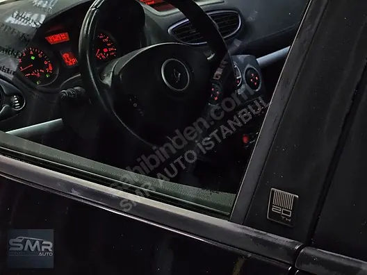 2011 Model Renault Clio 1.6 Executive 20. Yıl Otomatik - SMR Auto İstanbul