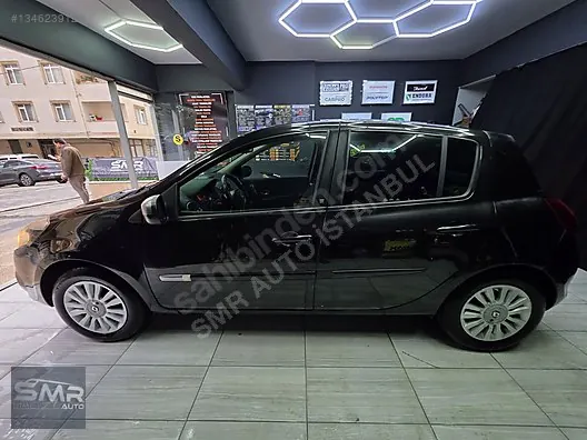 2011 Model Renault Clio 1.6 Executive 20. Yıl Otomatik - SMR Auto İstanbul
