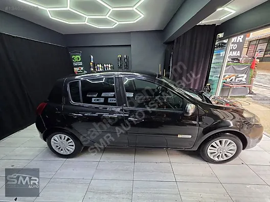 2011 Model Renault Clio 1.6 Executive 20. Yıl Otomatik - SMR Auto İstanbul